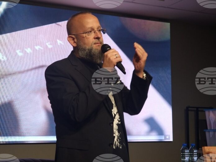 Радослав Бимбалов ще представи романа си „Ти, подобие мое“ в Русенската библиотека