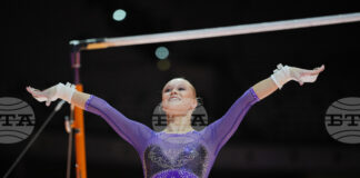 Рускинята Ангелина Мелникова спечели още два медала на финалите на отделните уреди на Световното първенство по спортна гимнастика в Джакарта