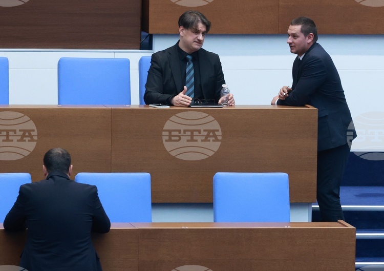 СподелиСградата на читалище Александър Стамболийски в село Славовица безспорно притежава