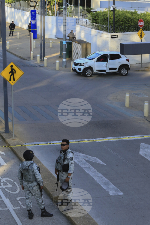 СподелиМексиканските власти обявиха за арестуването на шестнадесет души свързани с