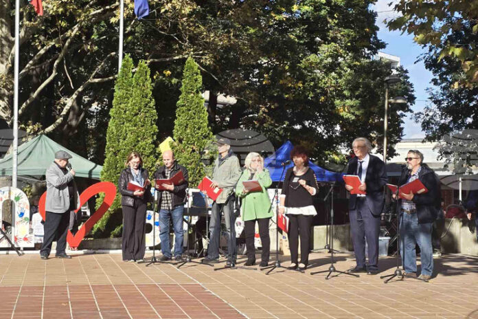 Шестото издание на изложението „Земята - рай за всички“ бе открито в Добрич