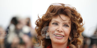 София Лорен изглежда блестящо на сватбата на своя син Карло Понти-младши в Женева