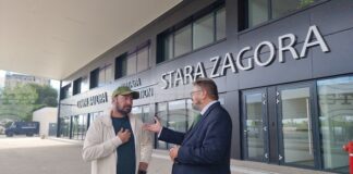 Стефан Вълдобрев и „Обичайните заподозрени“ записваха песен и на емблематичната старозагорска жп гара