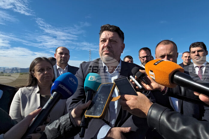 Ще положа лични усилия, ако има виновни за наводненията, да получат наказания с цялата строгост на закона, заяви вицепремиерът Зафиров