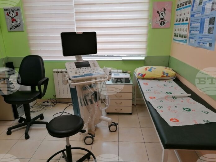 Таксата при лекар да е 3,90 лв. за ноември - декември, а от януари да достигне около половин процент от МРЗ, пише в становище на съсловна организация