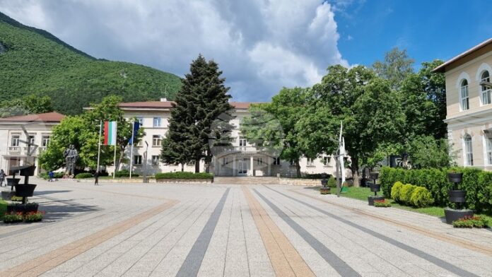 В началото на следващия месец община Враца ще обяви третата покана за прием на заявления за подмяна на старите отоплителни уреди