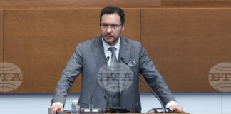 В пет области все още няма пожарни автомобили с вместимост от 8000 литра, обясни вътрешният министър Даниел Митов