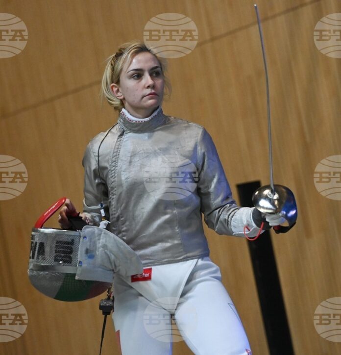 Водещата българска състезателка по фехтовка Йоана Илиева с първа титла Водещата българска състезателка по фехтовка Йоана Илиева с първа титла за сезона