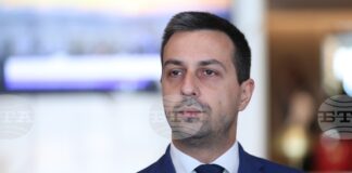 За кризата с боклука вината е на мафията, отговорността е на кмета, заяви общинският съветник Деян Николов от "Възраждане"