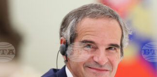 Започнали са ремонтни дейности по електропроводите към Запорожката АЕЦ, съобщи генералният директор на МААЕ