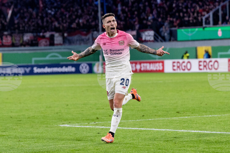 Алекс Грималдо може да напусне Байер Леверкузен през следващото лято