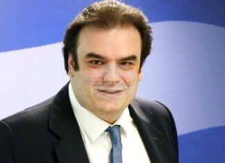 АНА-МПА: Гърция подкрепя предложенията на Европейската комисия за обмитяване на пратки с ниска стойност, каза гръцкият финансов министър АНА-МПА: Гърция подкрепя предложенията на Европейската комисия за обмитяване на пратки с ниска стойност, каза гръцкият финансов министър