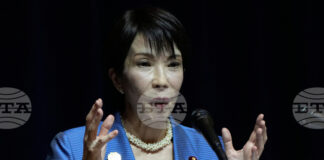 Ангажираността на Япония с поддържането на взаимноизгодни връзки с Китай "остава непроменена", заяви японската премиерка Такаичи