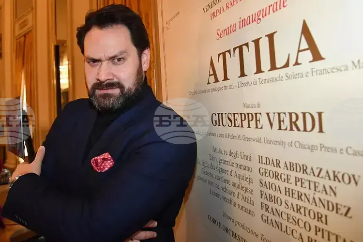 СподелиРуският баритон Илдар Абдразаков е отменил участието си в операта