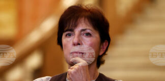 Българската писателка Теодора Димова ще изнесе днес публична лекция в Атинския университет