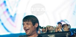 Бившият басист на британската група Stone Roses Гари Маунфилд почина на 63-годишна възраст