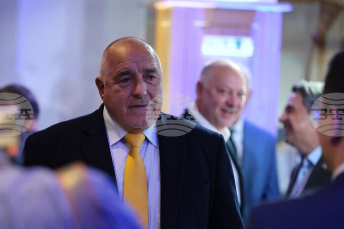 Бойко Борисов и Росен Желязков дадоха началото на Националната академия на младежката организация на ГЕРБ в Разлог