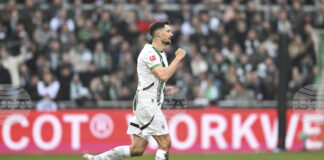 Борусия Мьонхенгладбах продължи договора на капитана Тим Клайндинст до 2029 година