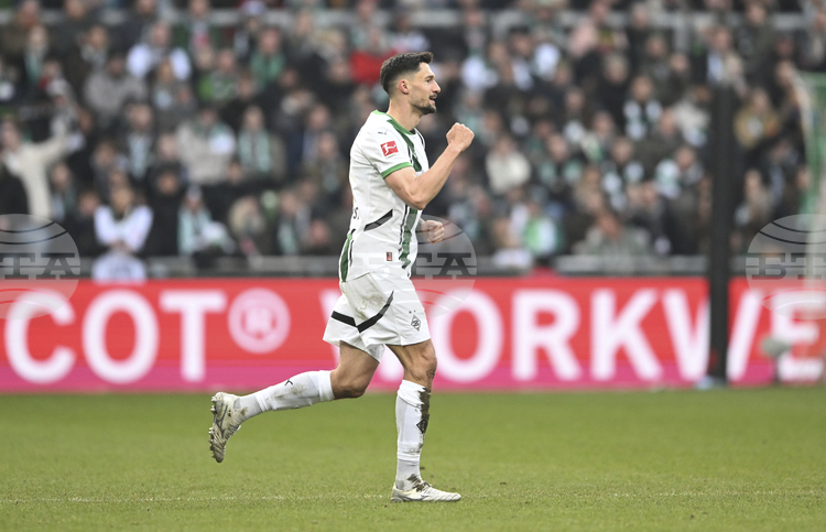 СподелиБорусия Мьонхенгладбах реши да продължи договора на своят капитан Тим