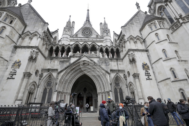 СподелиВчера британският съд постанови че австралийската минна компания Би Ейч