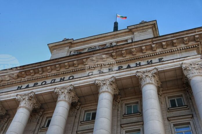 Четири парламентарни комисии гледат на първо четене днес проектобюджета за Четири парламентарни комисии гледат на първо четене днес проектобюджета за догодина