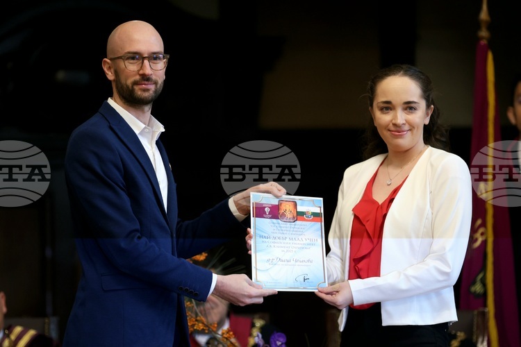 Д р Диана Чолакова от Факултета по химия и фармация ФХФ