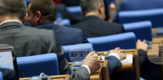 Депутатите приеха законопроекта на МС за изменение на Закона за МВР и отхвърлиха останалите три законопроекта на ПП-ДБ