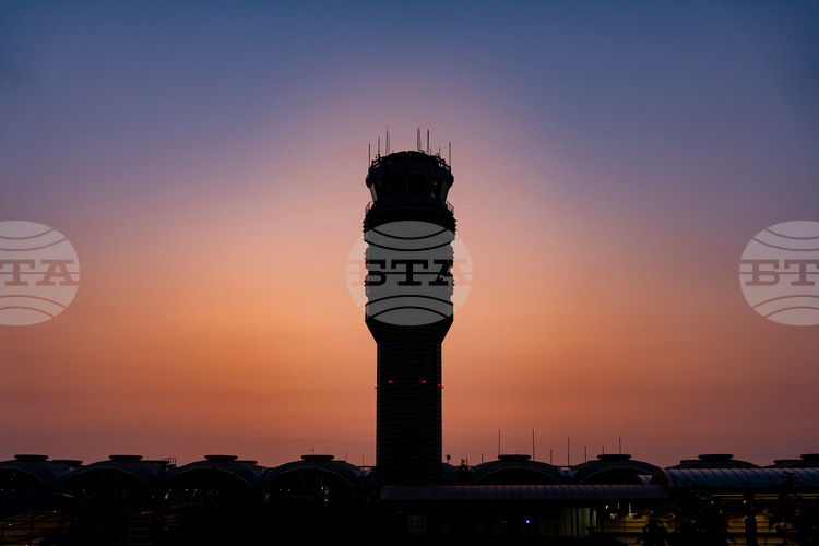 СподелиФедералната авиационна администрация ФАА на САЩ прекрати операциите на летище