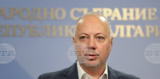 Енергийното подпомагане на бизнеса задържа цените за потребителите, каза премиерът Росен Желязков