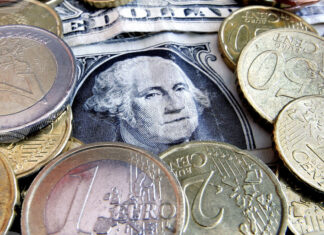 Еврото леко поскъпна спрямо щатския долар в междубанковата търговия