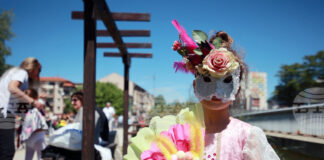 Габрово дава старт на петото годишно време – карнавалното, но заради дъжда церемонията ще е на закрито