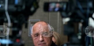 ГЕРБ предлага 120 лева коледни добавки за пенсионерите с пенсии до прага на бедност