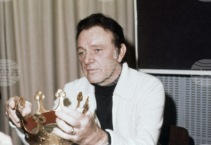 Харесвам репутацията си на разглезен гений, пияница и женкар, казва Ричард Бъртън, от чието рождение се навършват 100 години