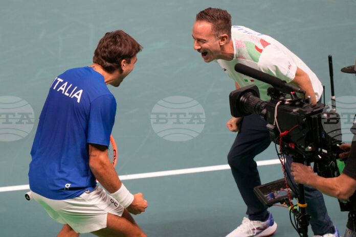 Италия достигна полуфиналите за Купа "Дейвис"