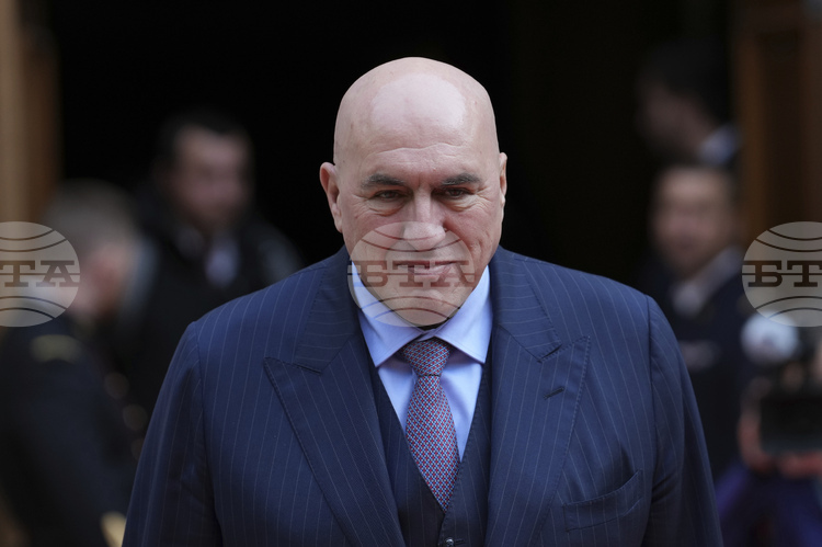 СподелиПо време на изявление италианският министър на отбраната Гуидо Крозето