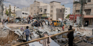 Израелската армия каза, че е убила на Западния бряг двама младежи, които са хвърляли коктейли "Молотов"