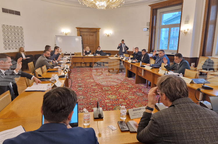 Парламентарната комисия отговаряща за електронното управление и технологиите одобри Законопроект