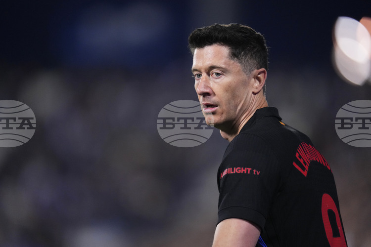 СподелиРоберт Левандовски който играе за Полша няма планове да напуска