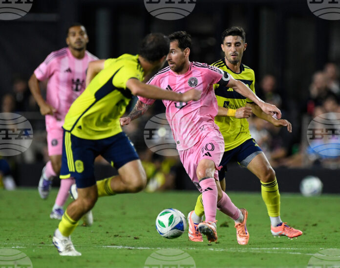 Лионел Меси вкара два гола и направи две асистенции за успеха на Интер Маями срещу Нашвил