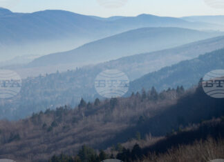 Днес времето ще се задържи облачно, мъгливо и ветровито Лоши са условията за туризъм в планините, има мъгла и силен вятър, казаха от Планинската спасителна служба на БЧК