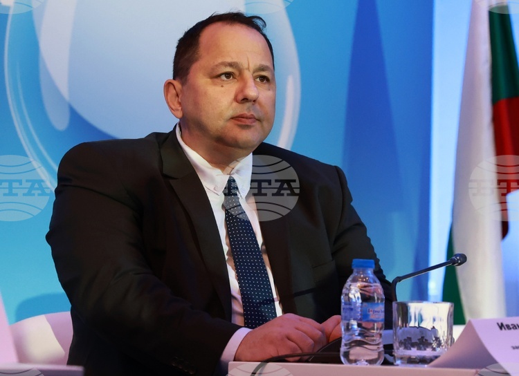 Според зам министра на земеделието и храните Иван Капитанов обновяването на