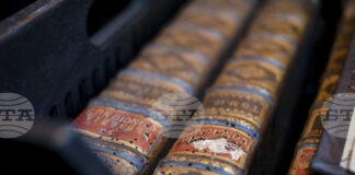 На Първата световна война посвещава най-силните си стихове поетът Айзък Розенберг, от чието рождение се навършват 135 години