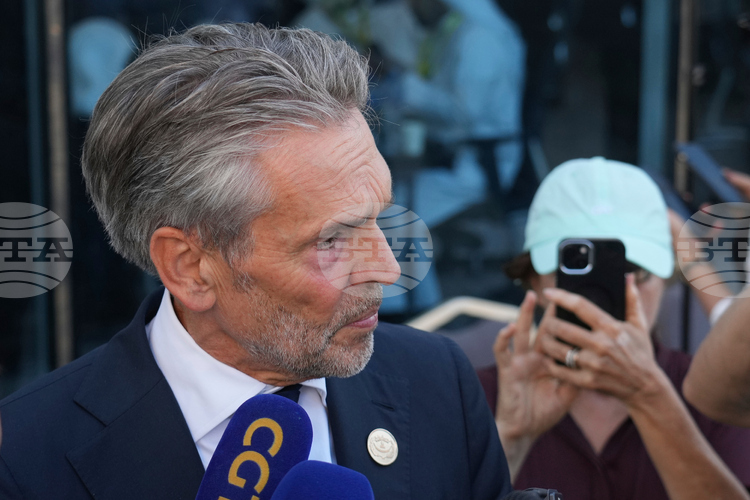 СподелиНидерландия ще върне на Египет скулптура която е на 3500