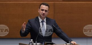 ОБНОВЕНА В Министерството на енергетиката няма постъпило официално искане, свързано със заявен инвеститорски интерес към активите на „Лукойл България“, каза министър Жечо Станков