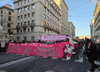 ОБЗОР
                                                                                                "Всеки ден трябва да бъде 25 ноември" - новият призив на активистите и борците срещу насилието над жените