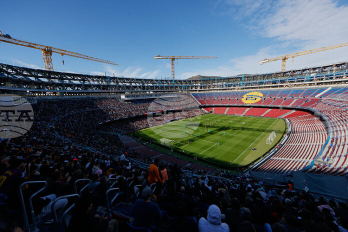 Отборът на Барселона направи открита тренировка на "Камп Ноу" пред 22 хиляди фенове