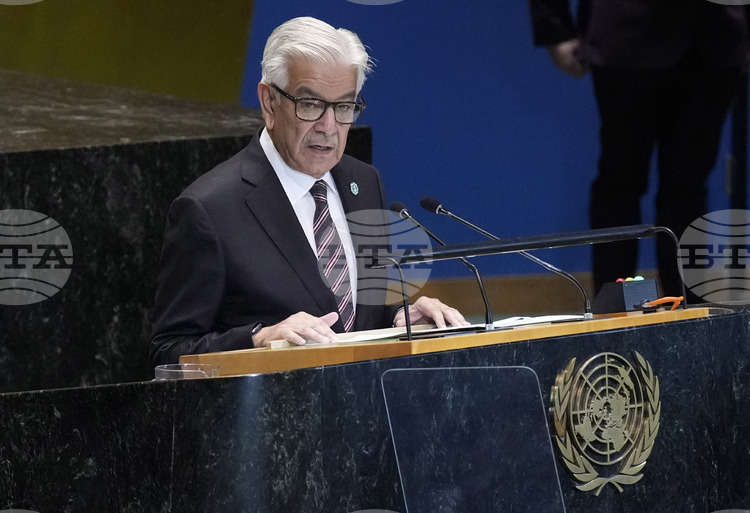 СподелиМинистърът на отбраната на Пакистан Хаваджа Асиф съобщи че мирните