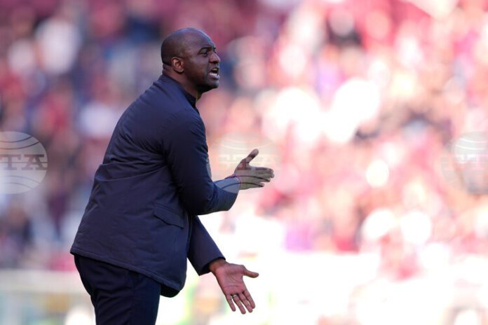 Патрик Виейра бе освободен от треньорския пост в Дженоа