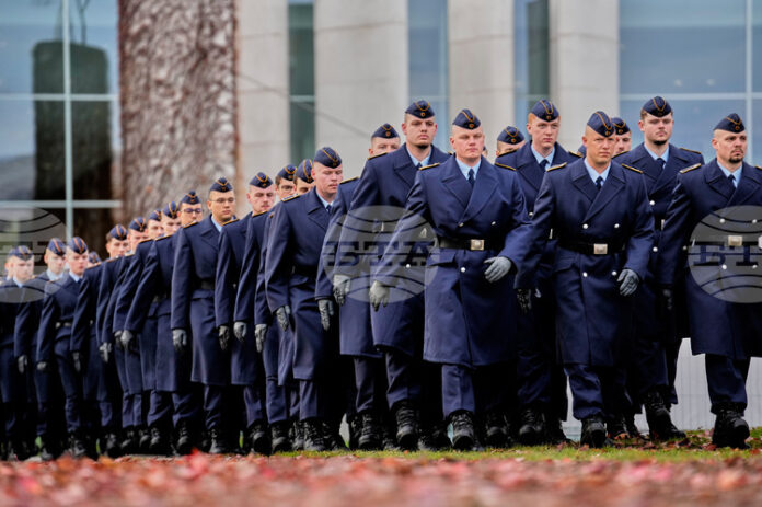 По-голямата част от германците биха подкрепили въвеждането на задължителна военна служба, сочи социологическо проучване
