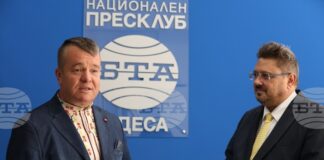 По случай Деня на народните будители
                                                                                                Ще запознавам повече мои колеги, да отпиват от този чист извор на българите, съхранили се през тези 200 години, каза Илия Луков в пресклуба на БТА в Одеса